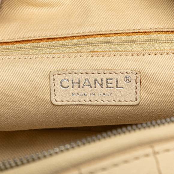 Pre-Loved Chanel Goatskin Square Stitch Essential Bowler - Picture 5 of 9
